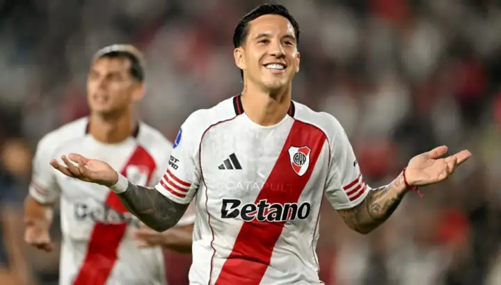 Sebastián Driussi, alegre ante el gol a Carabobo para el primer triunfo de River en la Copa Sudamericana.