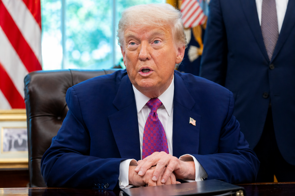 Una nueva controversia internacional se desató luego de que Donald Trump acusara a Irán de haber violado un acuerdo de cese del fuego. Las declaraciones del ex presidente de Estados Unidos tuvieron rápida repercusión y volvieron a poner el foco en la inestabilidad de Medio Oriente, una región históricamente marcada por conflictos y tensiones geopolíticas.